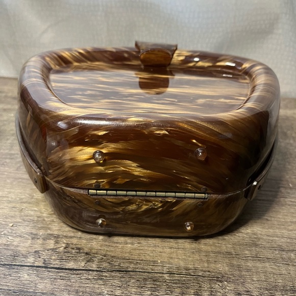 Vintage Myles 1950s mother of pearl gold lucite hand bag - Picture 6 of 7